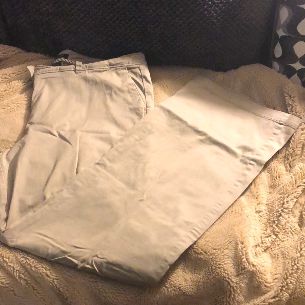 🎉4 for $20 Size 18 Tall NY&CO Light Gray Pants